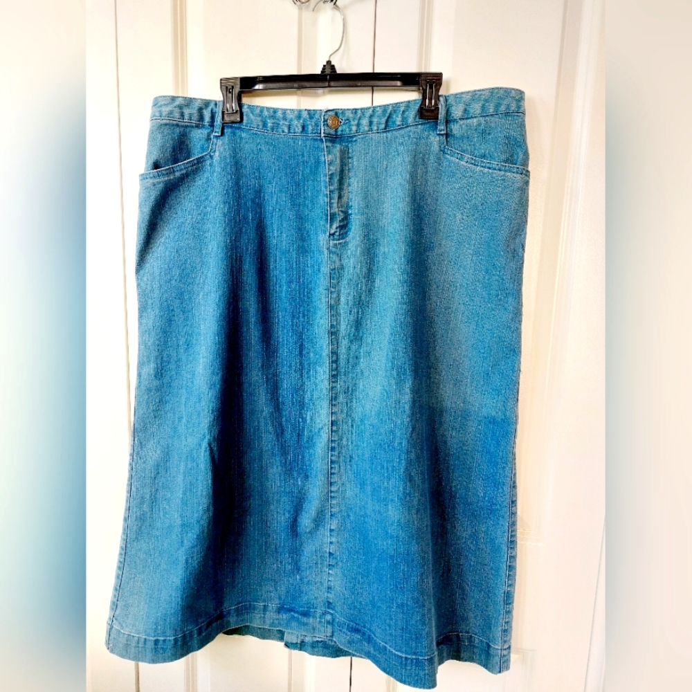 NWT 2 Pocket Denim Maxi‎ Skirt Button Slit size 18W CJ Banks
